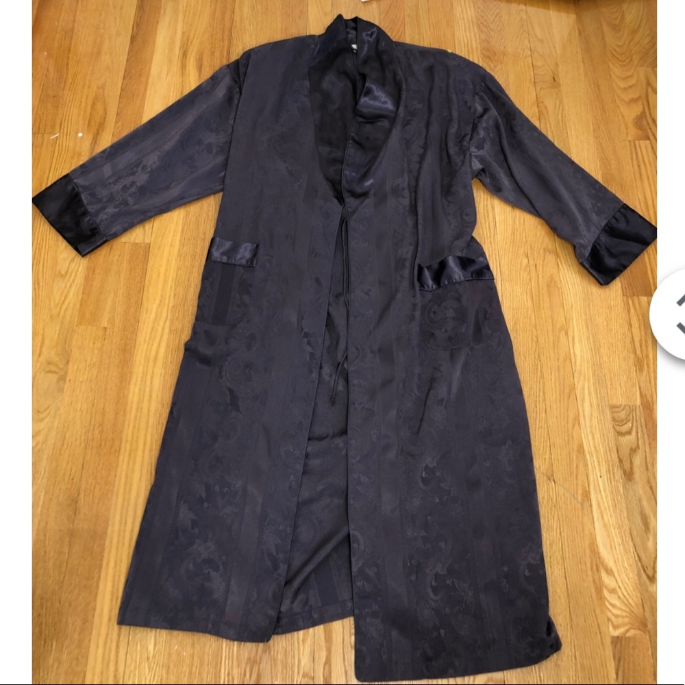 Vintage Victoria’s Secret robe size M/L gold label